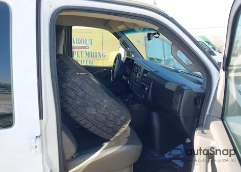 2021 GMC Savana Cargo Rwd 2500 Regular Wheelbase Work Van из США, поврежденный, VIN 1GTW7AFP8M1300109